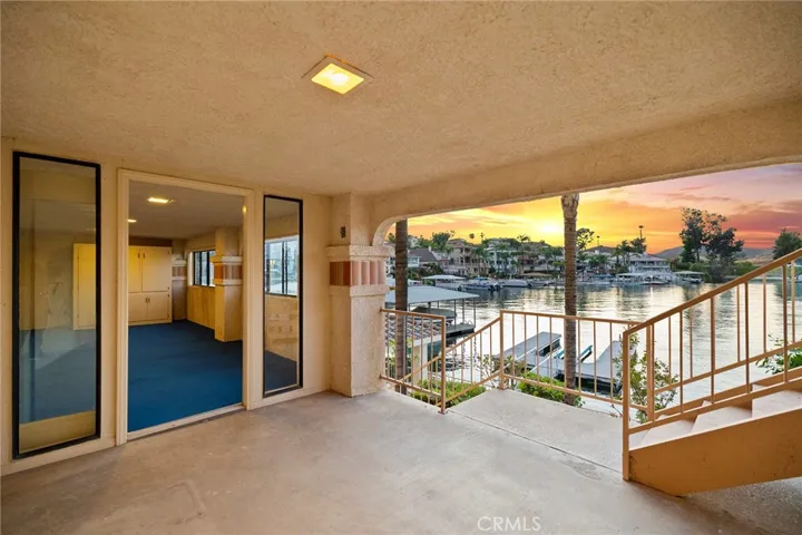 21818 Strawberry Lane, Canyon Lake, California 92587