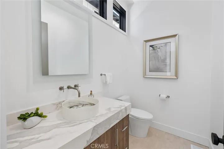 746 29th Street, Manhattan Beach, California 90266