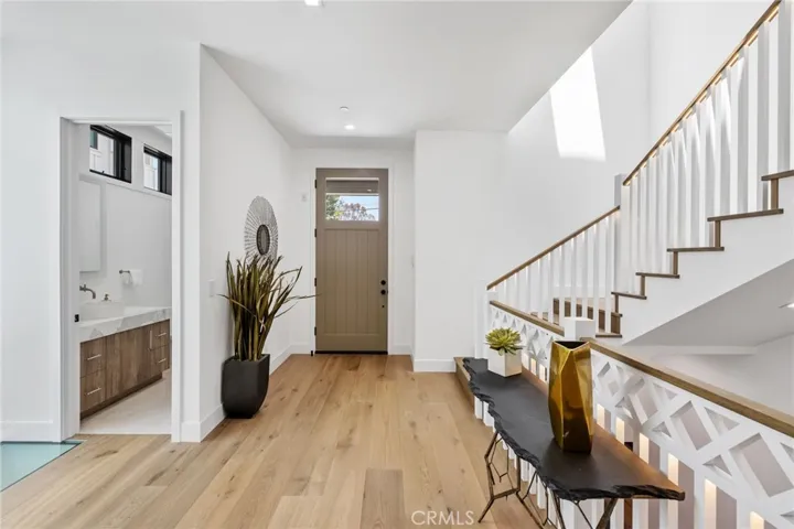 746 29th Street, Manhattan Beach, California 90266