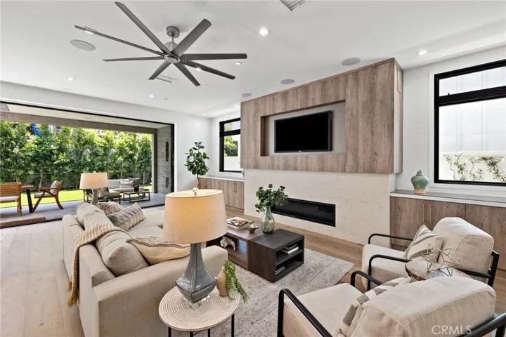 746 29th Street, Manhattan Beach, California 90266