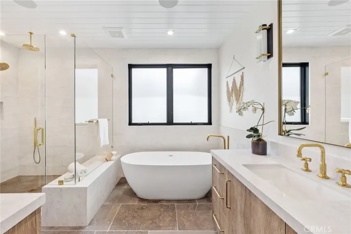 746 29th Street, Manhattan Beach, California 90266