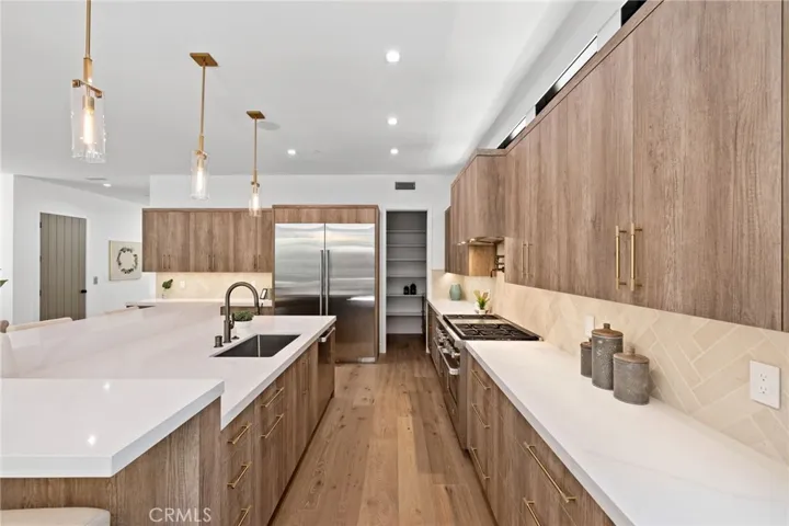 746 29th Street, Manhattan Beach, California 90266