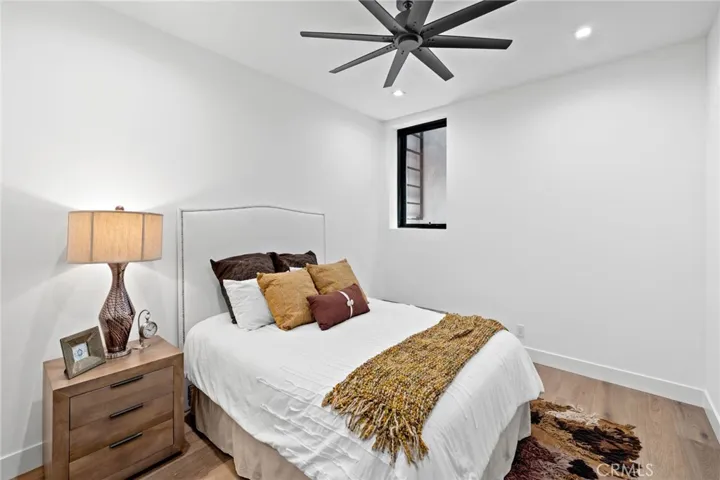 746 29th Street, Manhattan Beach, California 90266