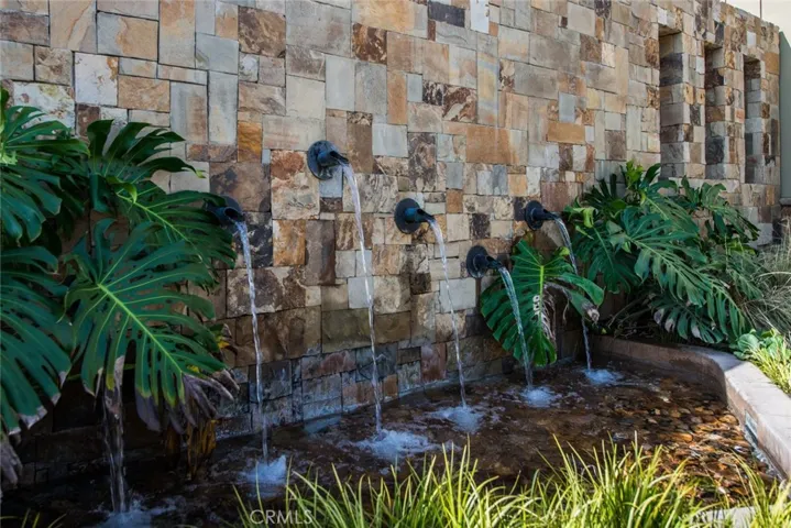 125 Bumblebee, Irvine, California 92618