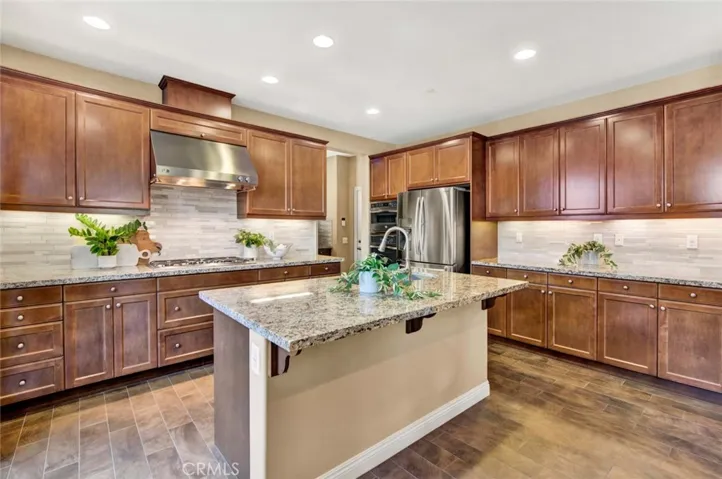 125 Bumblebee, Irvine, California 92618