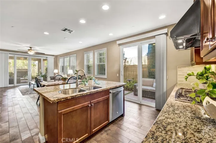 125 Bumblebee, Irvine, California 92618