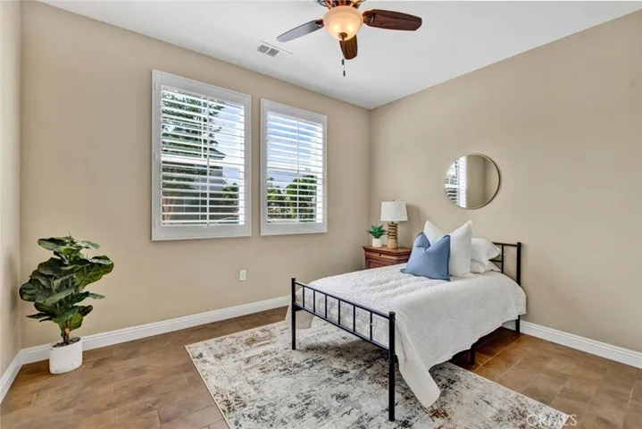 125 Bumblebee, Irvine, California 92618