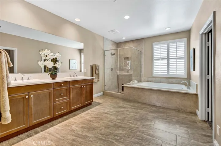125 Bumblebee, Irvine, California 92618