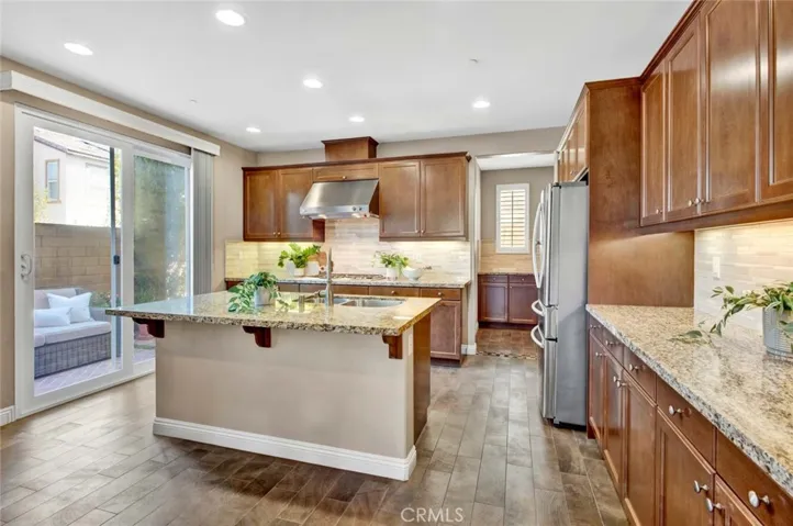 125 Bumblebee, Irvine, California 92618