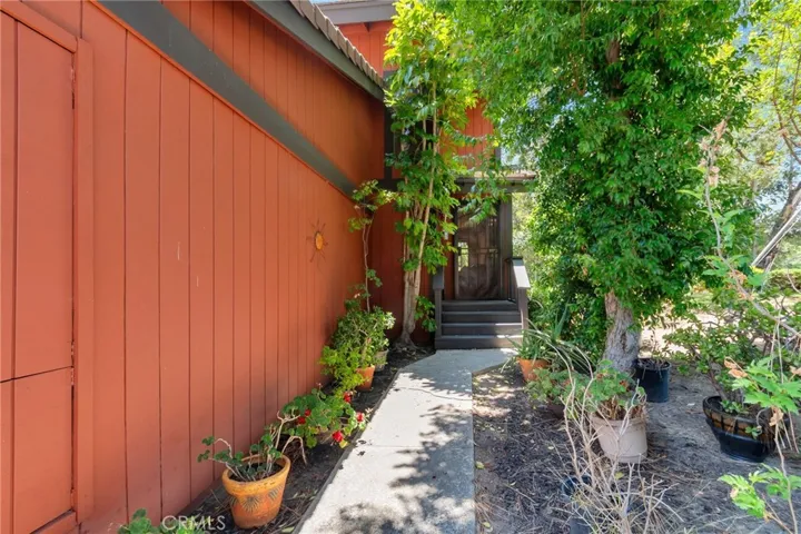 102 E Via Vaquero, San Dimas, California 91773