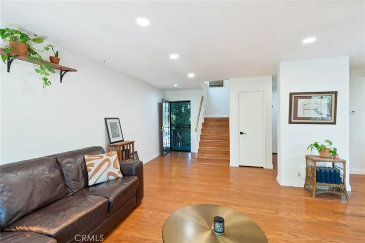 102 E Via Vaquero, San Dimas, California 91773