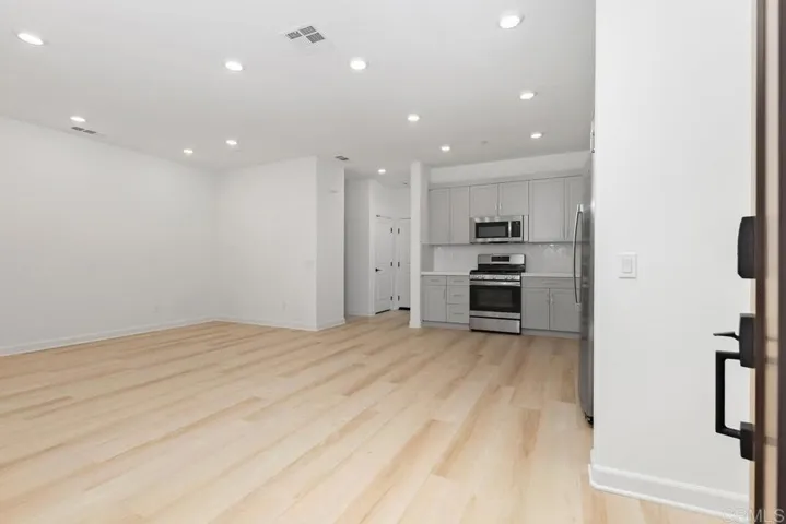 1207 Sunrise View 105, San Marcos, California 92078