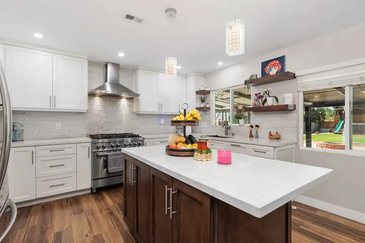 643 Mcdonald Ln, Escondido, California 92025