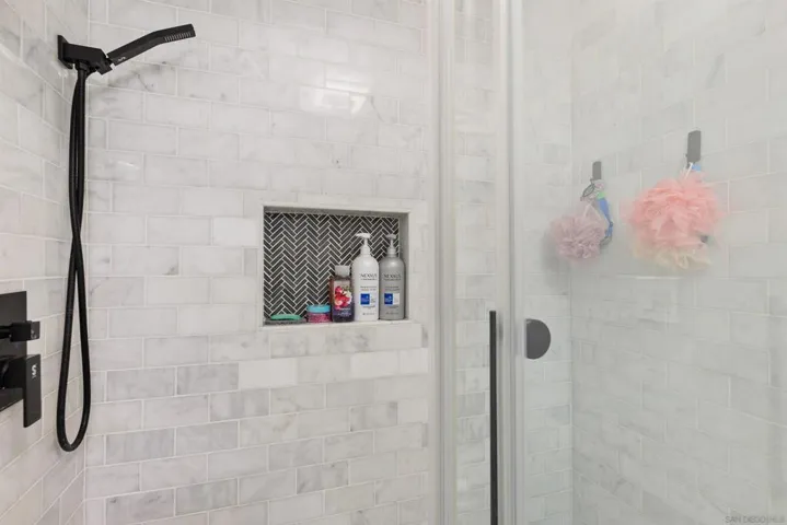 643 Mcdonald Ln, Escondido, California 92025