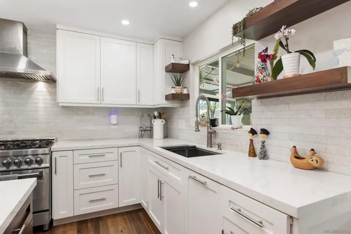643 Mcdonald Ln, Escondido, California 92025