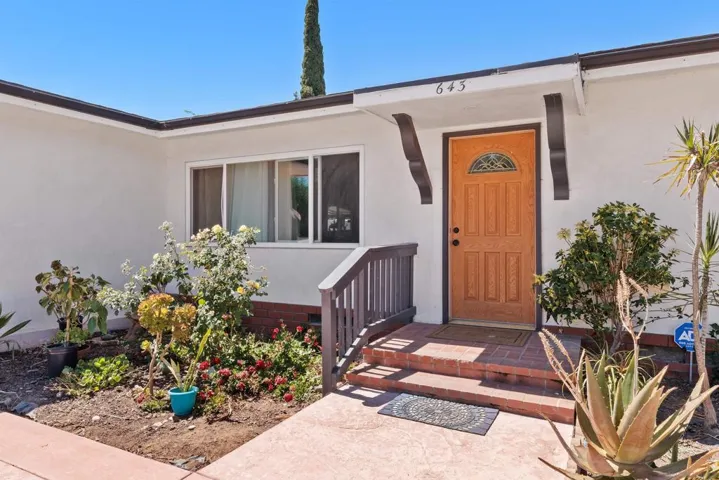 643 Mcdonald Ln, Escondido, California 92025