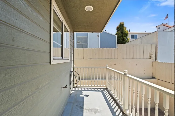 234 N Irena Avenue 5, Redondo Beach, California 90277