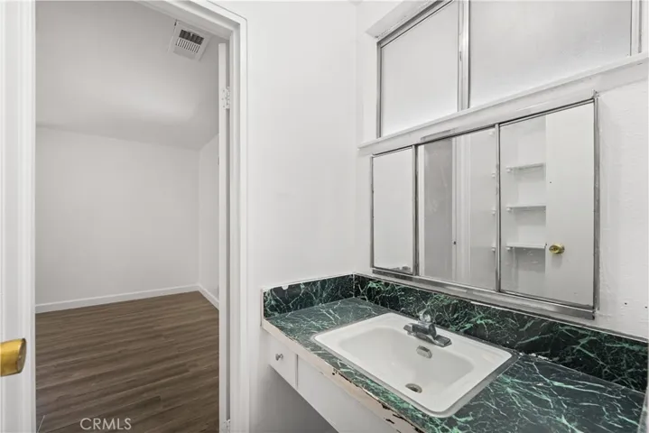 1002 W Avenue J9, Lancaster, California 93534