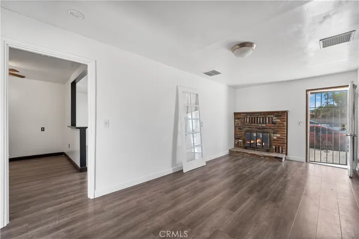 1002 W Avenue J9, Lancaster, California 93534