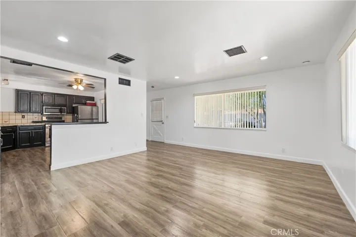 1002 W Avenue J9, Lancaster, California 93534