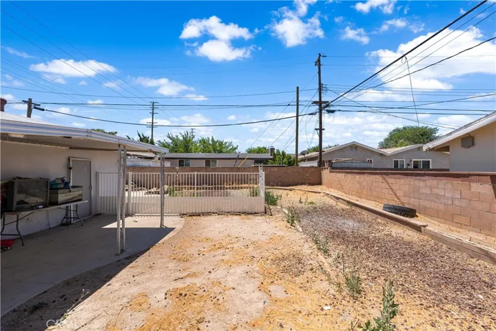 1002 W Avenue J9, Lancaster, California 93534