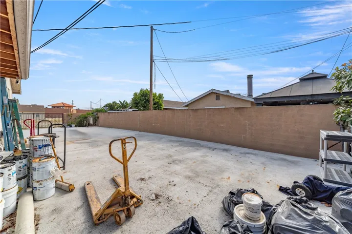 22118 Avalon Boulevard, Carson, California 90745