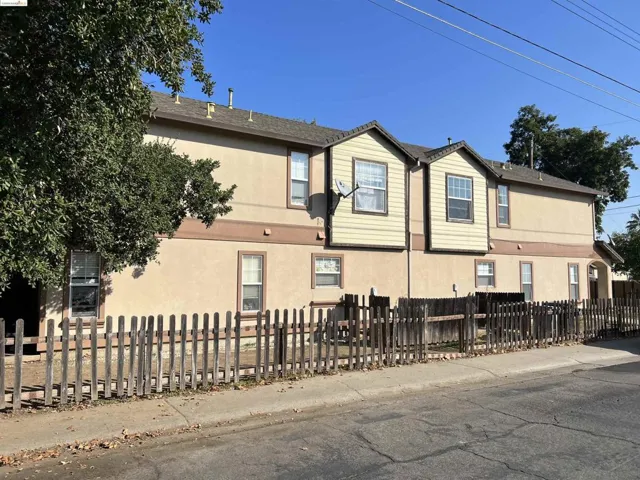 4061 32nd St, Sacramento, California 95820