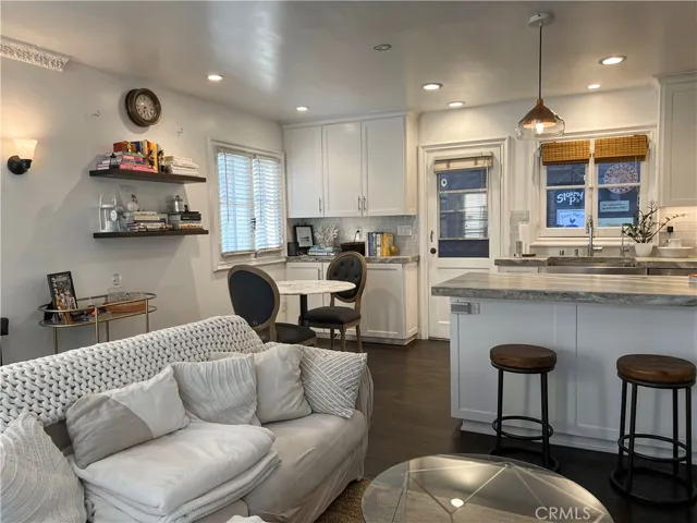 116 N Edison Place, Long Beach, California 90802