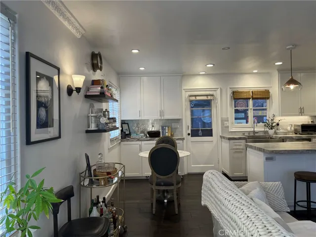 116 N Edison Place, Long Beach, California 90802