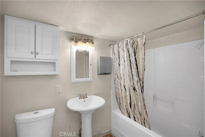 4490 E Florida Avenue, Hemet, California 92544