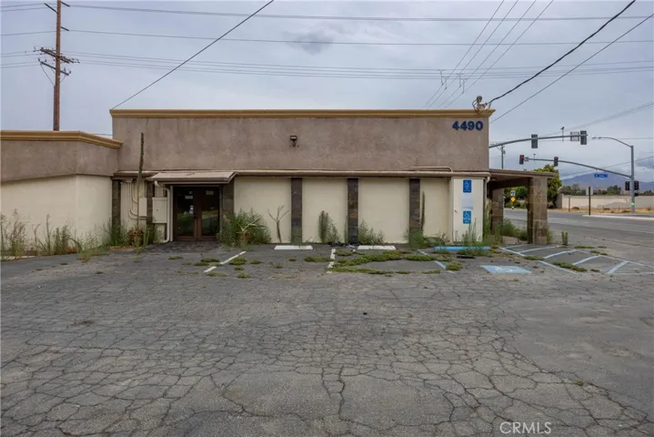 4490 E Florida Avenue, Hemet, California 92544