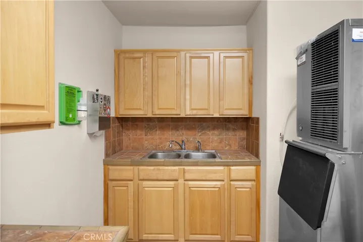 4490 E Florida Avenue, Hemet, California 92544