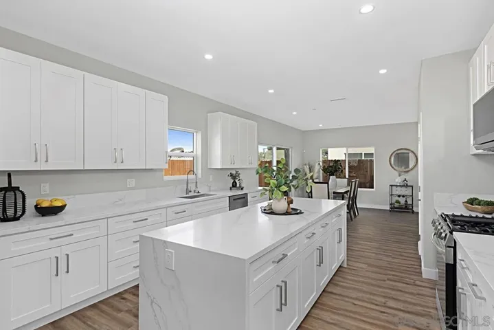 212 S 66th Street, San Diego, California 92114