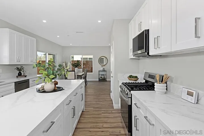 212 S 66th Street, San Diego, California 92114
