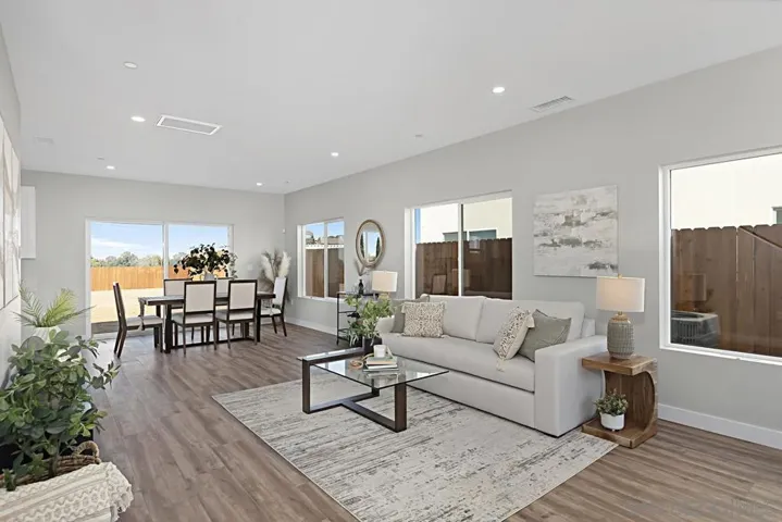 212 S 66th Street, San Diego, California 92114