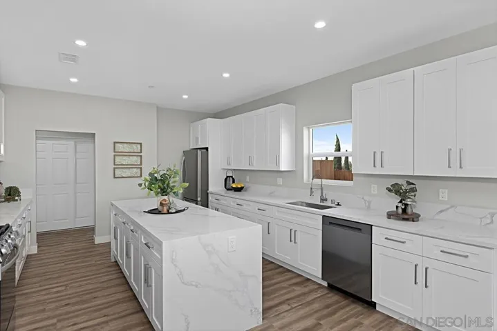 212 S 66th Street, San Diego, California 92114