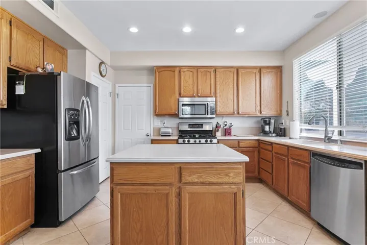 41594 Magnolia Street, Murrieta, California 92562