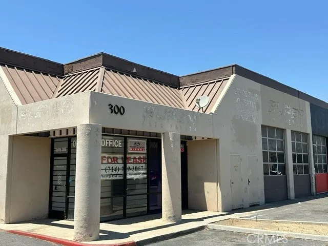 10200 Hole Avenue 300, Riverside, California 92503
