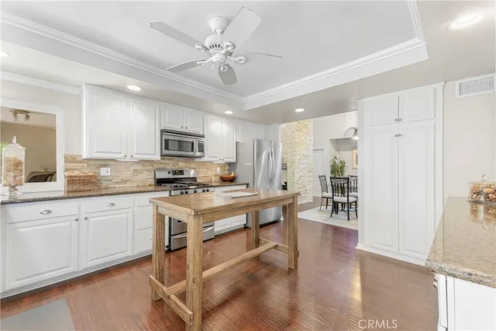Kitchen with island
