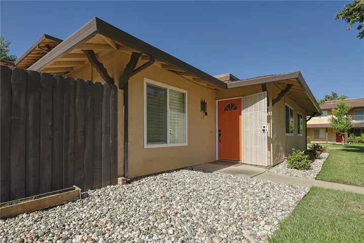 16 W Elliot Street 13, Woodland, California 95695