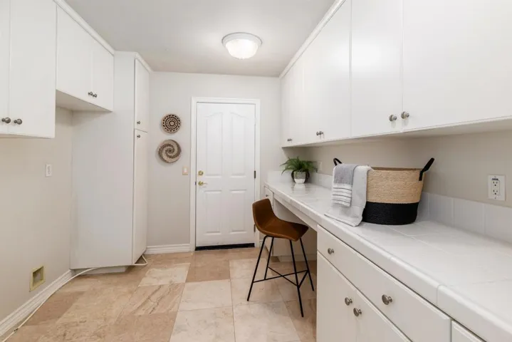 8081 Paseo Arrayan, Carlsbad, California 92009