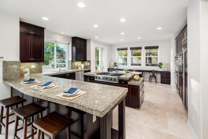 8081 Paseo Arrayan, Carlsbad, California 92009