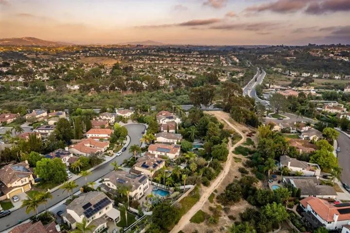 8081 Paseo Arrayan, Carlsbad, California 92009
