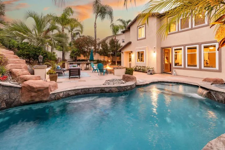 8081 Paseo Arrayan, Carlsbad, California 92009