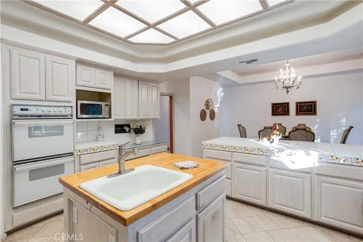 840 Peninsula Avenue, Claremont, California 91711