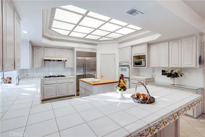 840 Peninsula Avenue, Claremont, California 91711