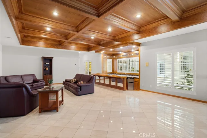 840 Peninsula Avenue, Claremont, California 91711