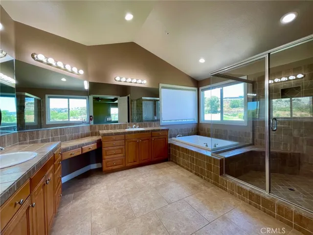17585 Edgewood Lane, Yorba Linda, California 92886
