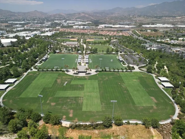 21011 North Hampton Way, Lake Forest, California 92630