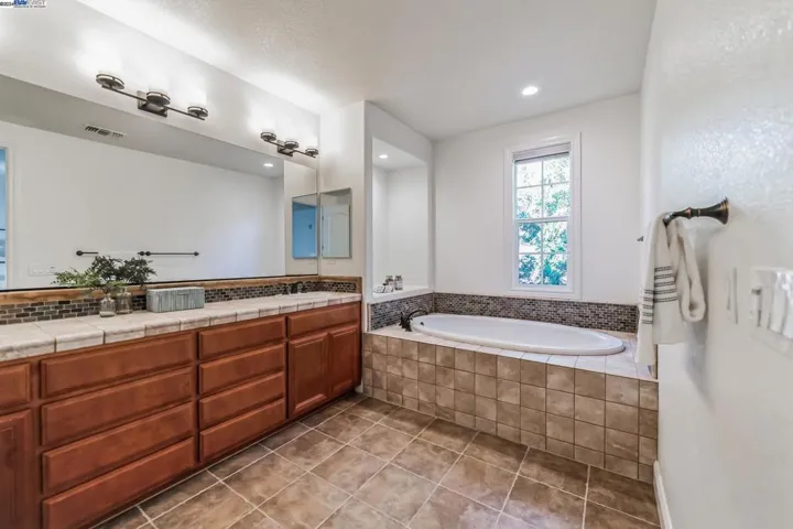 4528 Mirano Ct, Dublin, California 94568